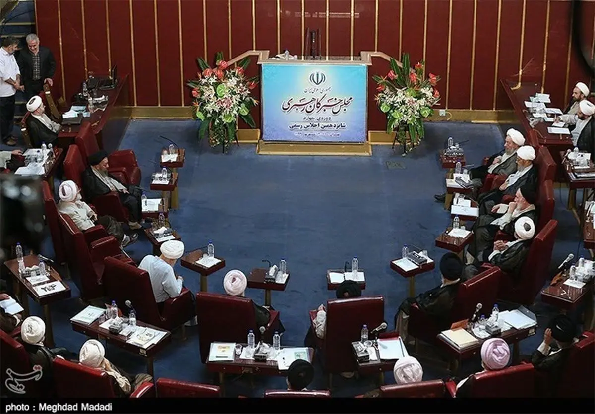 اعلام کاندیداتوری آیت الله دری نجف آبادی برای خبرگان