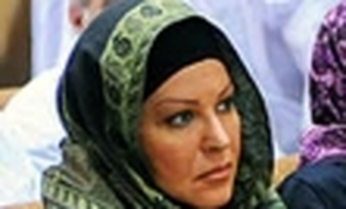 بازیگر مادر" علی حاتمی" جلوی دوربین" سیروس مقدم"