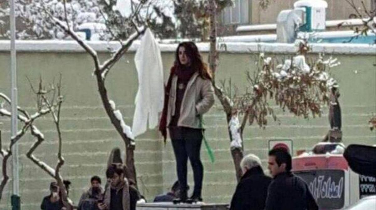 پروژه سیاسی «حجاب اجباری» و بصیرتی برای دوران پسا فتنه