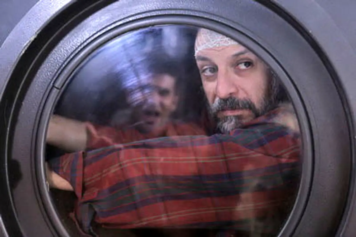 نقد «لیسانسهها» در تلویزیون