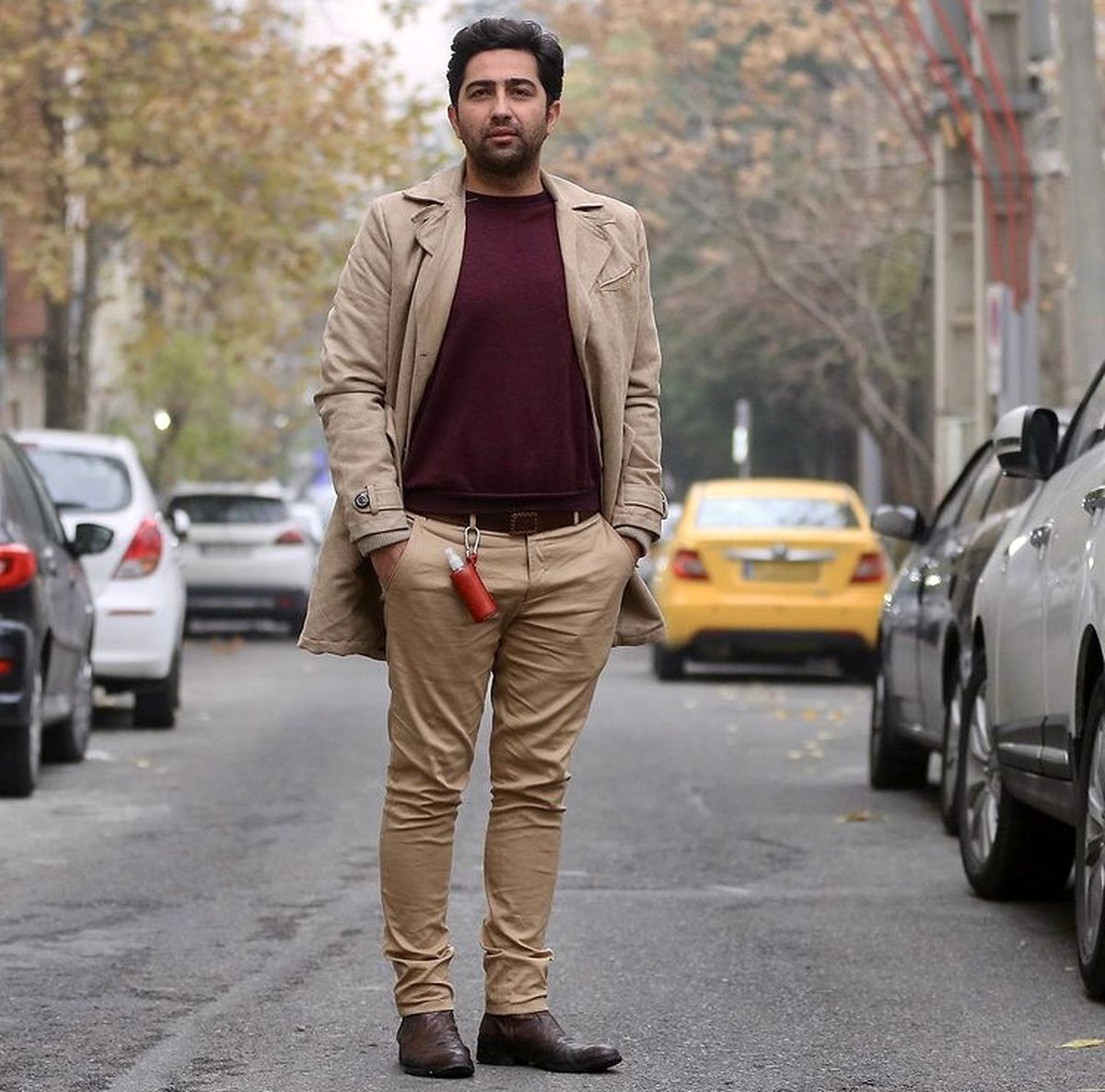 استایل شیک آقای بازیگر در خیابان + عکس