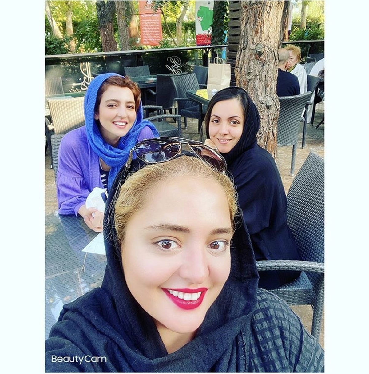 گشت و گذار نرگس محمدی با خواهرش + عکس