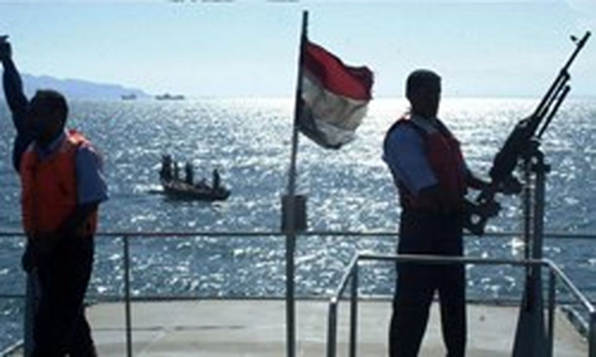 توقیف یک قایق احتمالا فرانسوی یا آمریکایی در ساحل «الحدیده» یمن