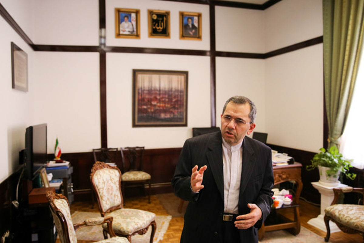 از واشنگتن دو پیام متفاوت می‌آید