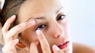 خارج کردن ۲۷ لنز رنگی از چشم یک زن+عکس