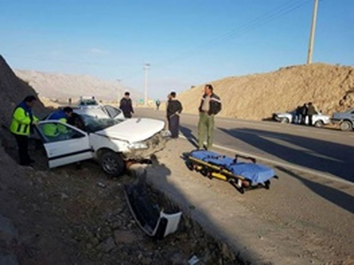3 کشته و یک زخمی در حادثه واژگونی و آتش سوزی پژو 206