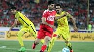 تماشاگران پرسپولیس کل ورزشگاه تختی را گرفته اند