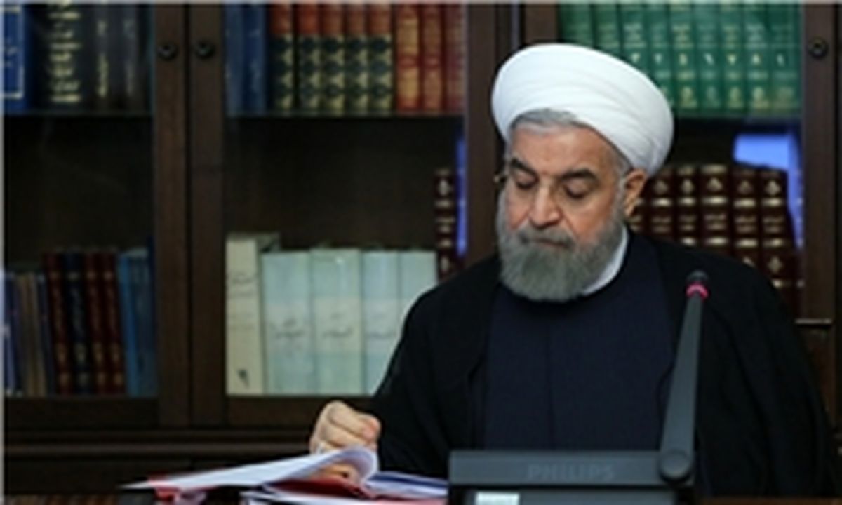 رئیس جمهور به مراسم تشییع آیت الله هاشمی واکنش نشان داد