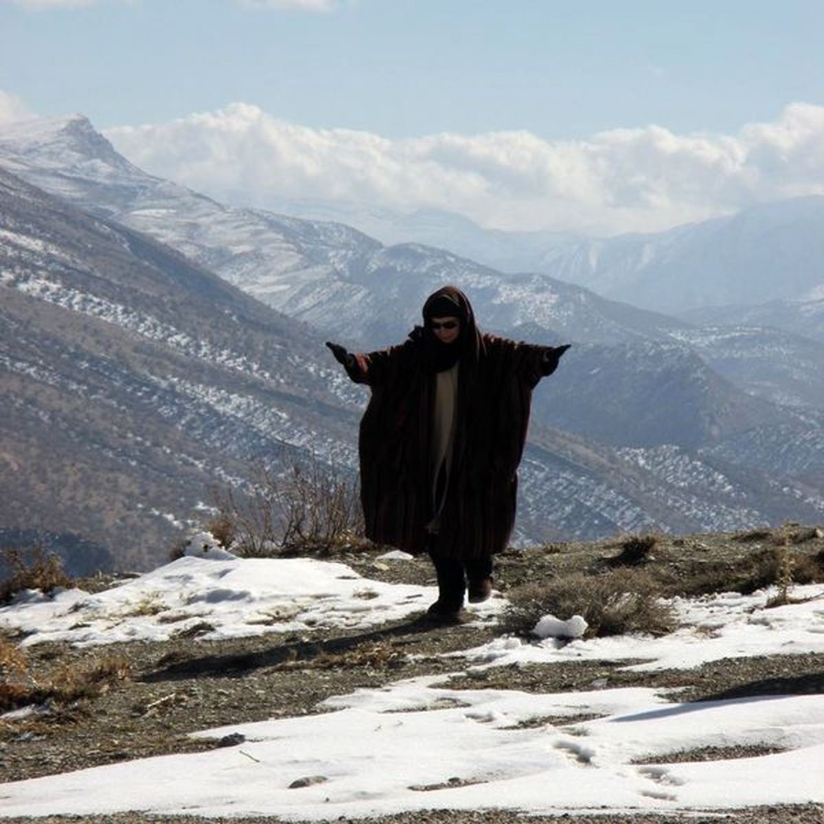 شیطونی های افسانه بایگان در کوهستان های برفی + عکس