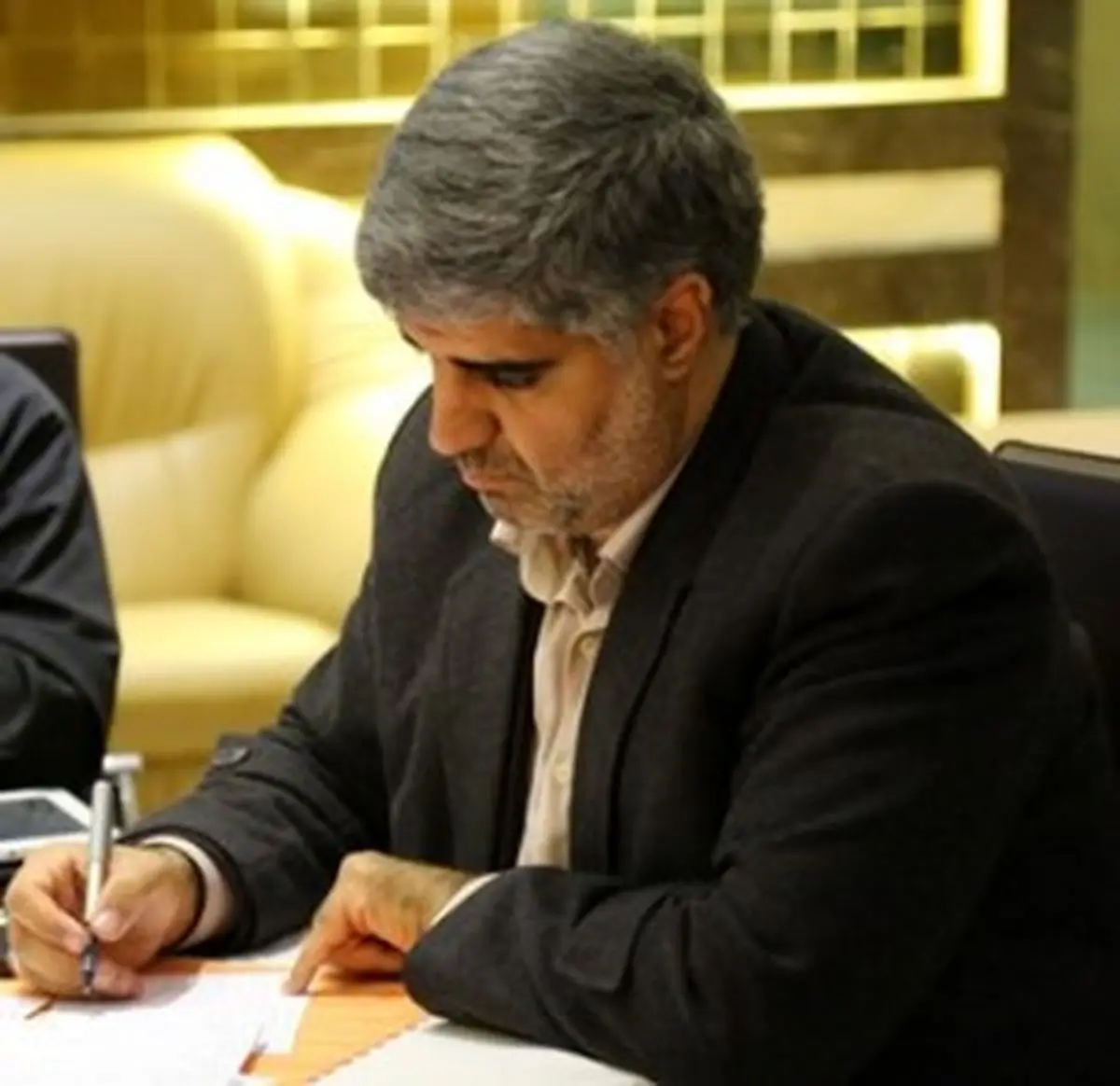  تحلیل گفتمان انتقادی تحول در آموزش و پرورش