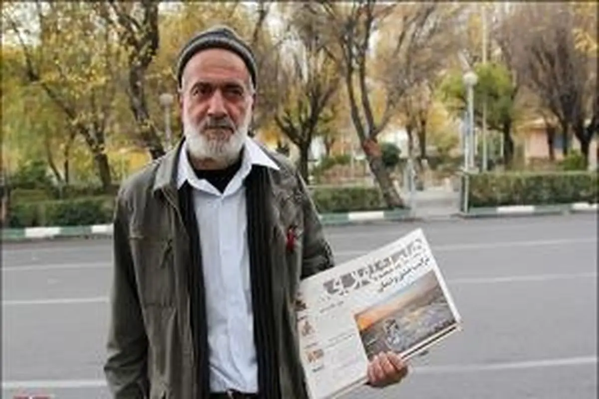 جانباز کارتن خوابی که هنوز انقلابی است 