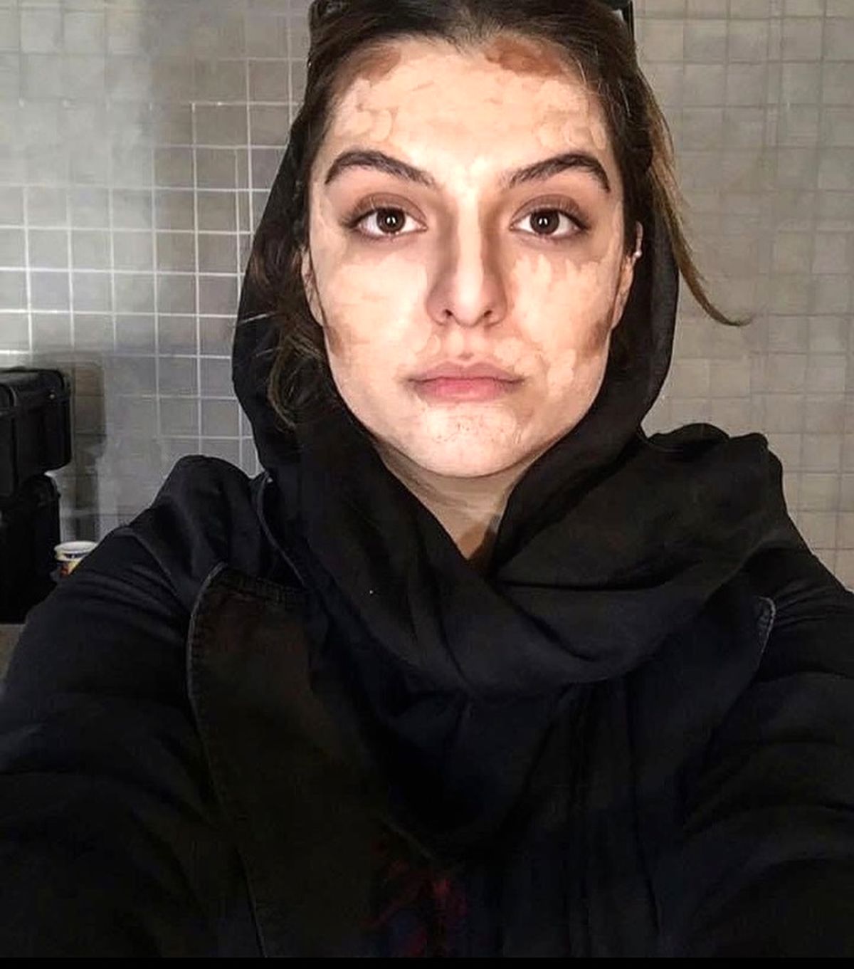 صورت پر رنگ و لعاب دنیا مدنی + عکس