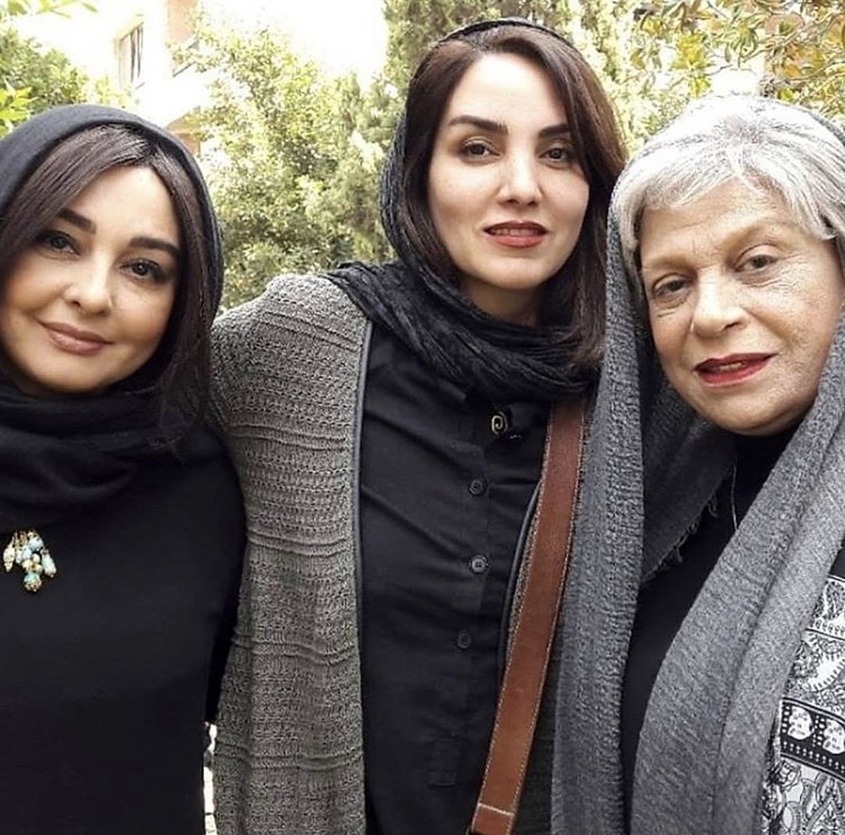 مرجان شیرمحمدی در میان بازیگران مشهور + عکس