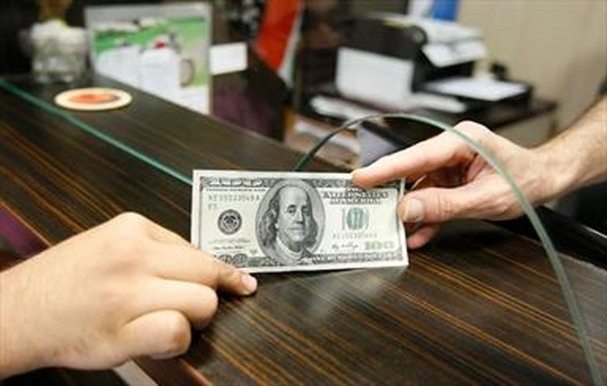 ثبت‌سفارش ۴ میلیارددلار ارز در مرکز مبادلات