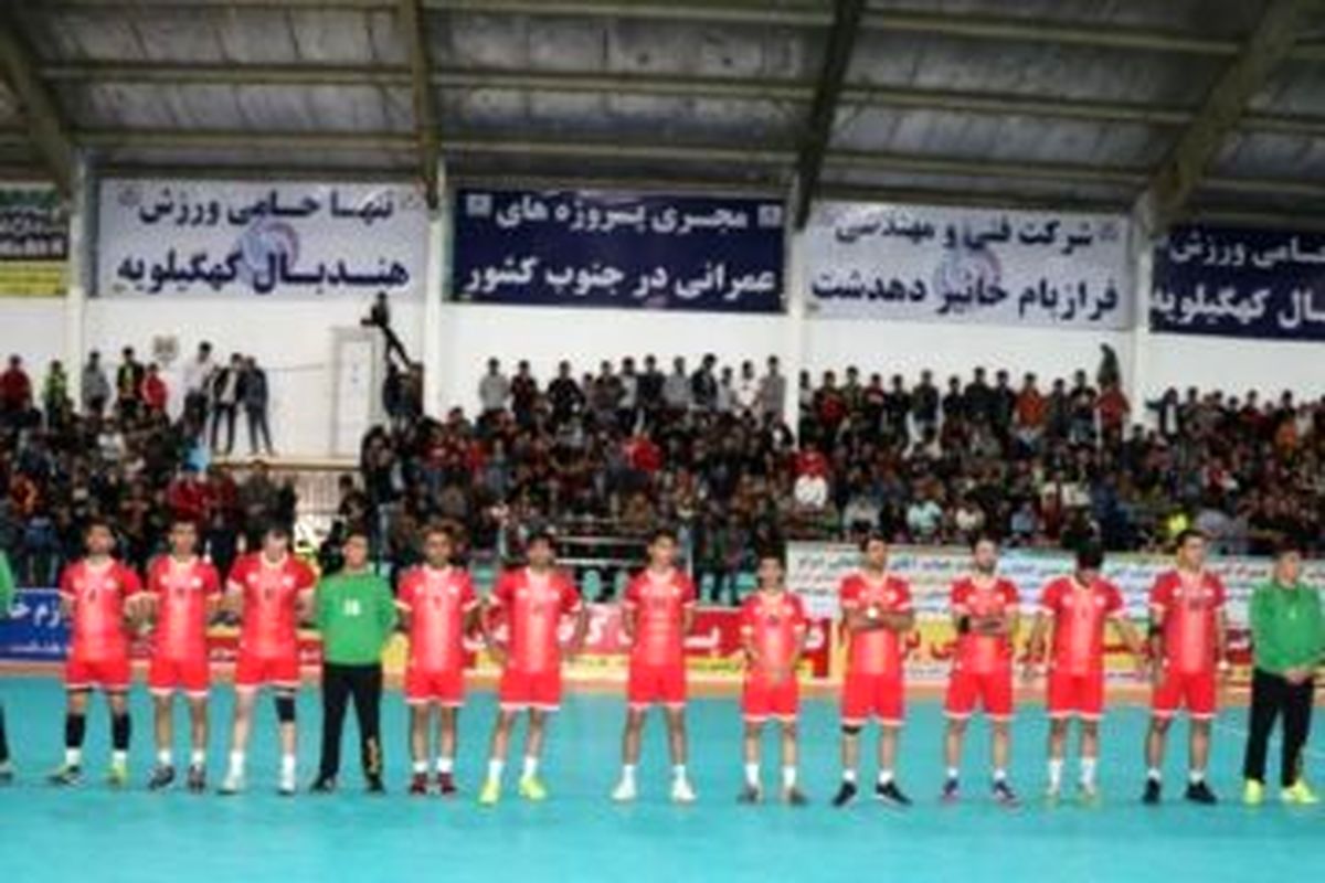 در دیدار لیگ برتر اسیر حواشی ناخواسته شدیم