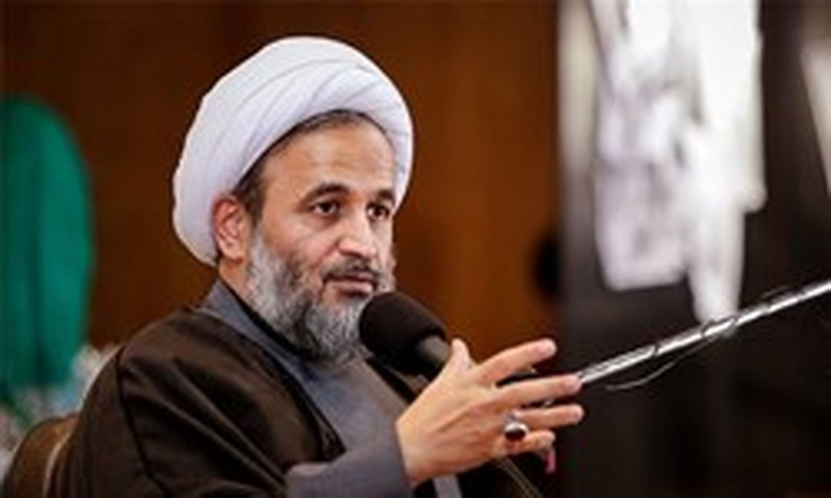 پناهیان:‌ از کسانی که خون به دل مردم می‌کنند ناراحت هستیم