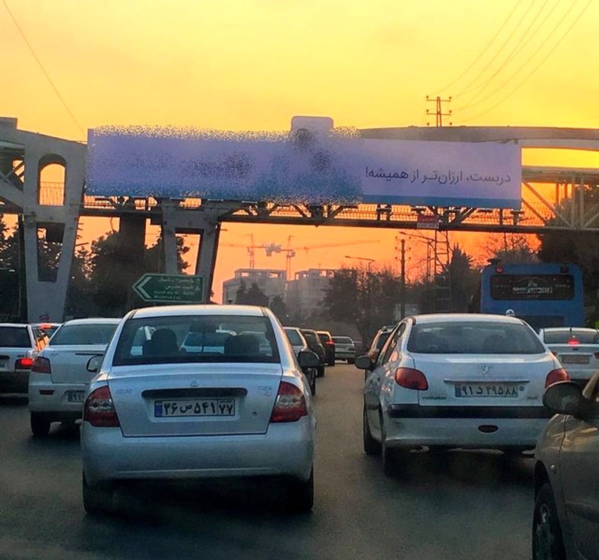یک بام و دو هوای شهرداری برای فعالیت"تاکسی‌های اینترنتی"