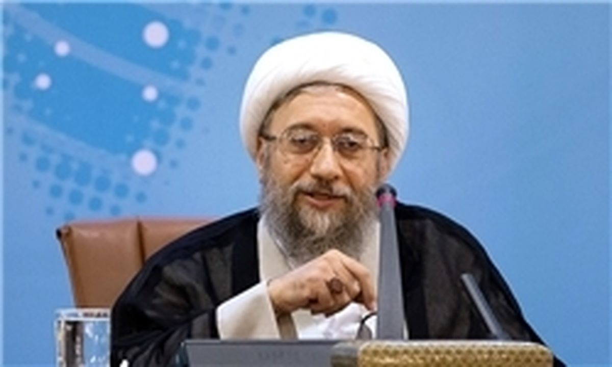 آملی لاریجانی: نباید همه مشکلات را برعهده دشمن دانست