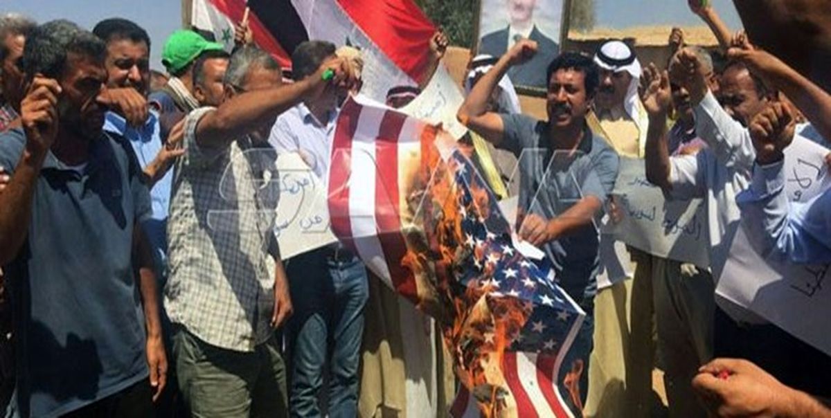 پرچم آمریکا در سوریه به آتش کشیده شد