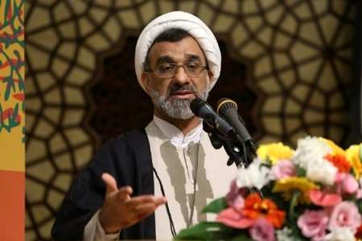 فقدان نظریه پردازی در کشور مشهود است