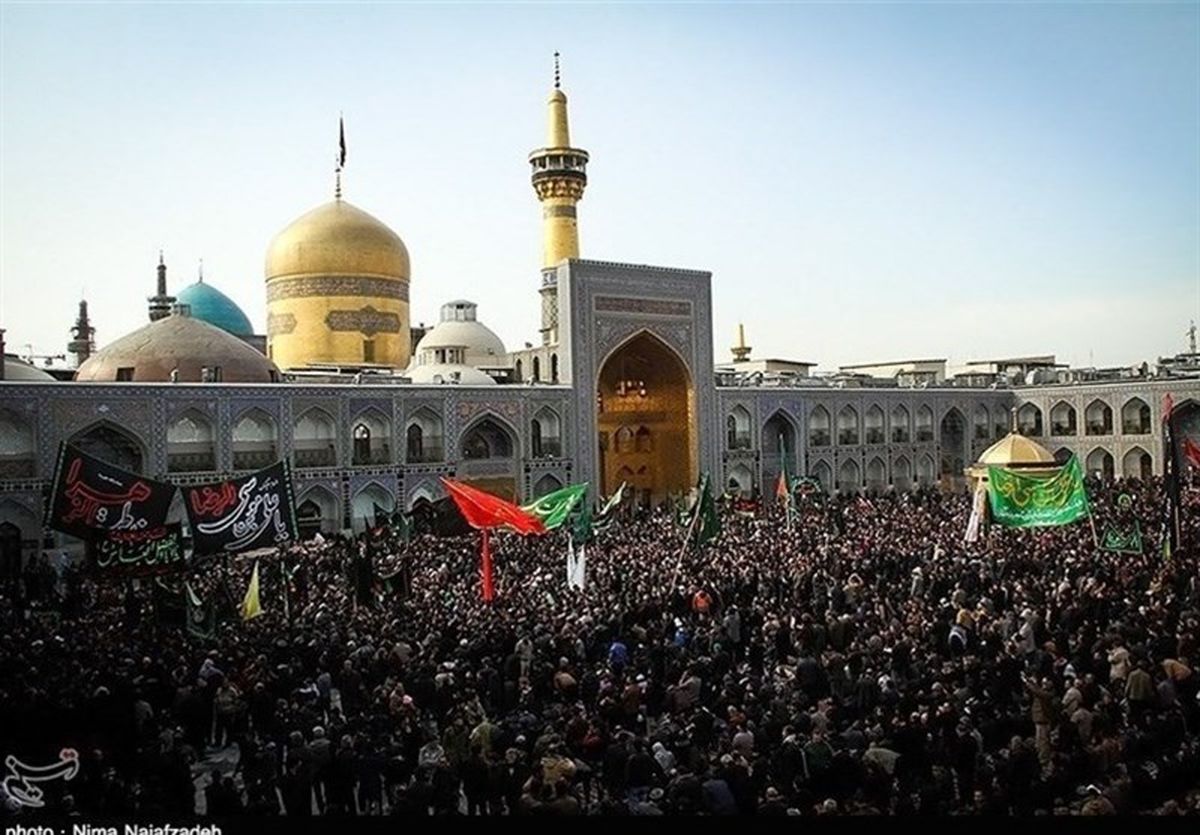 حضور خیل عظیم عزاداران ‌در مشهد مقدس