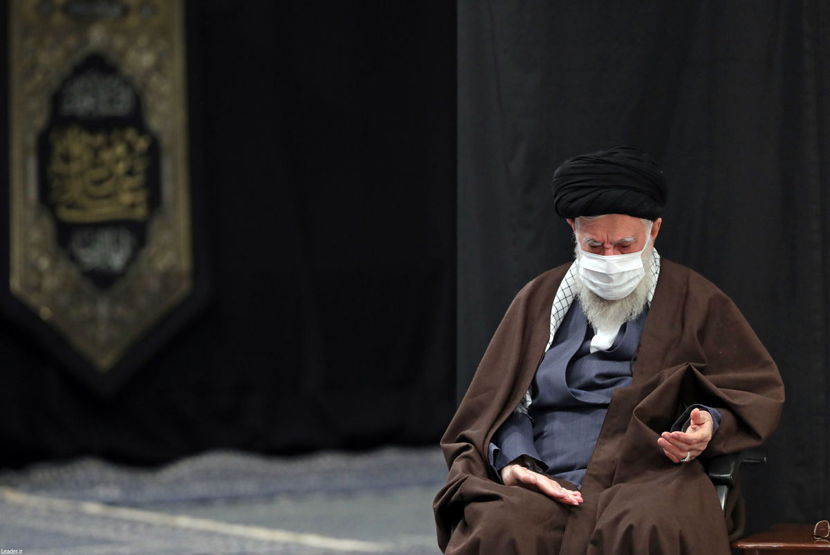مراسم عزاداری روز شهادت امام رضا (ع) با حضور رهبر انقلاب برگزار شد 