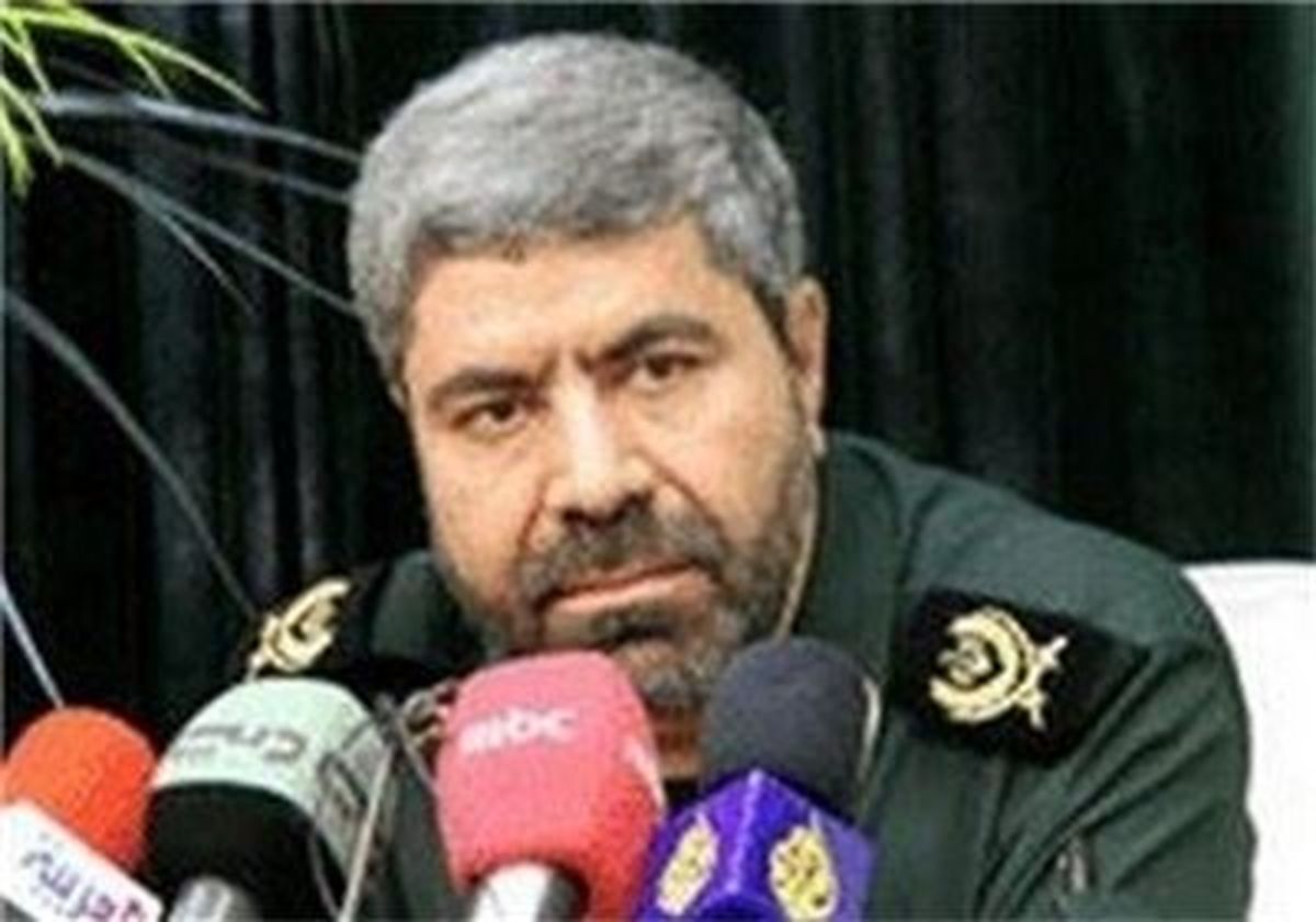 آمریکا برای حفاظت از ناوهایش در خلیج‌فارس گونی‌های شن می‌چیند