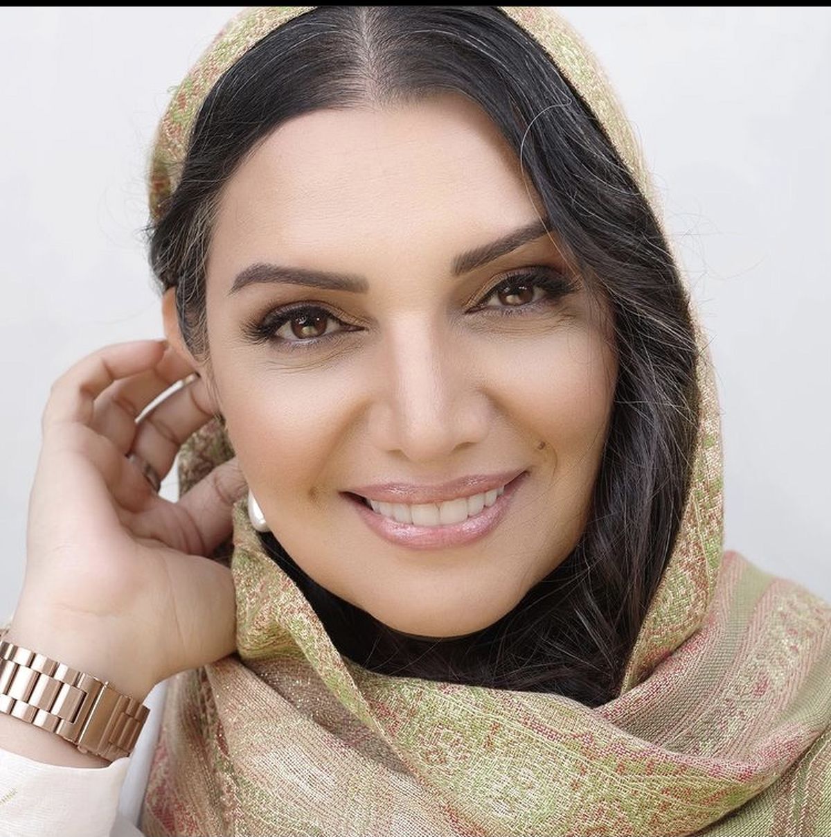 ظاهر ساده الهام پاوه نژاد + عکس