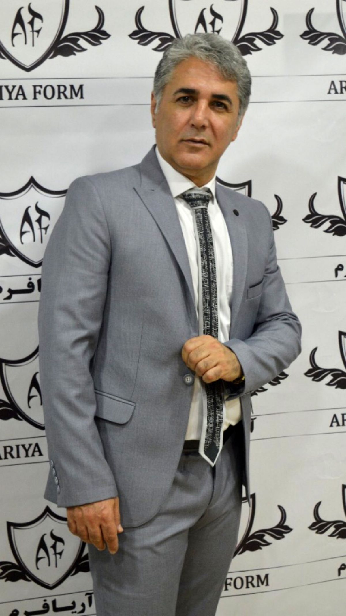 بازیگر خوش استایل روزگار جوانی + عکس