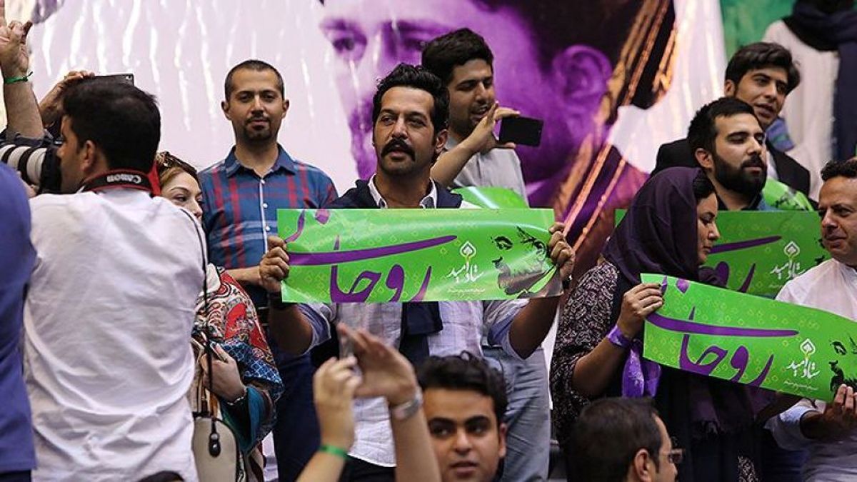 پر کردن جیب سلبریتی‌ها از بیت المال