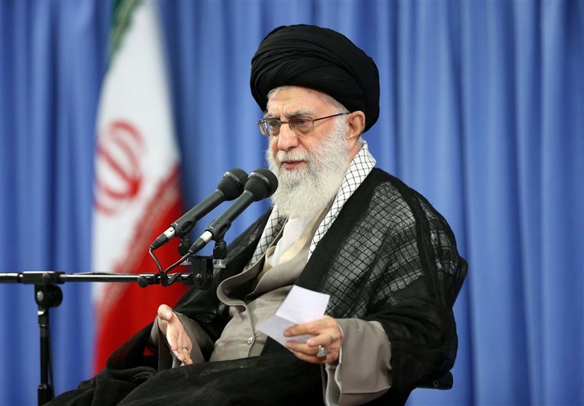 فرماندهان و کارکنان نیروی هوایی ارتش با رهبر انقلاب دیدار کردند

