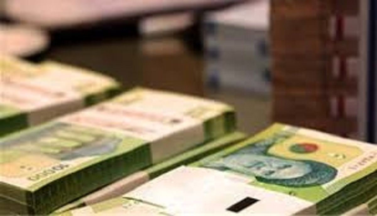 افزایش حقوق‌ها همگام با نرخ تورم باشد/ دولت زیرساخت‌های لازم را فراهم سازد

