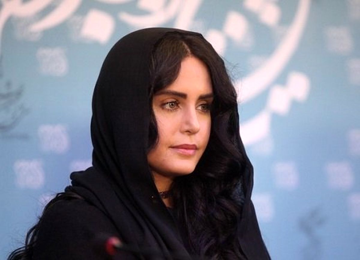 تصویری از اولین حضور الناز شاکردوست در جشنواره فجر/ عکس
