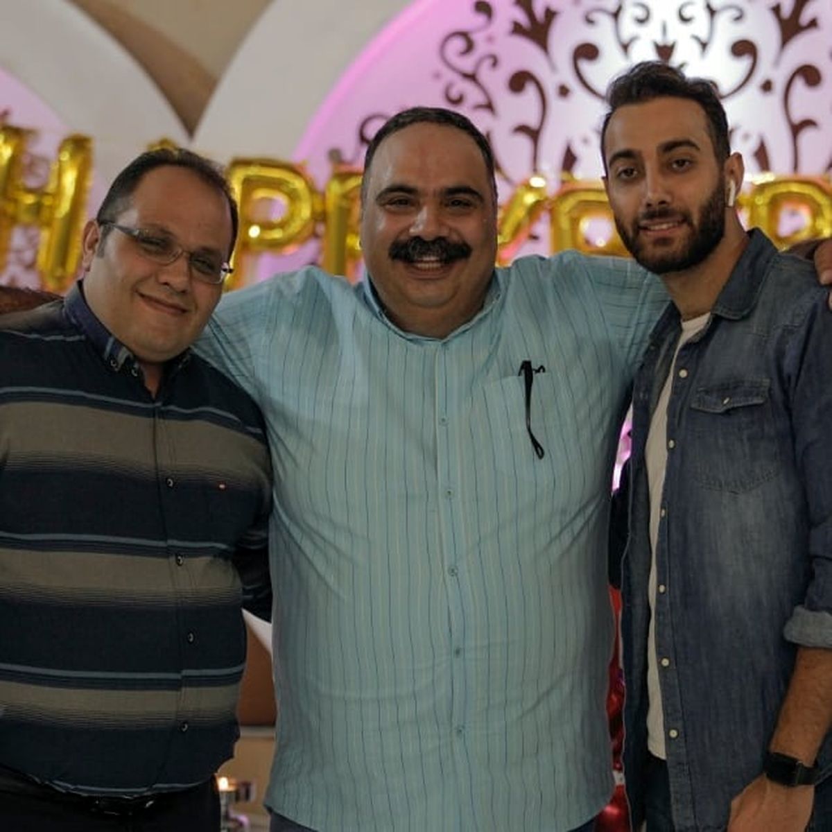  شاعر دل نازک برره در تالار