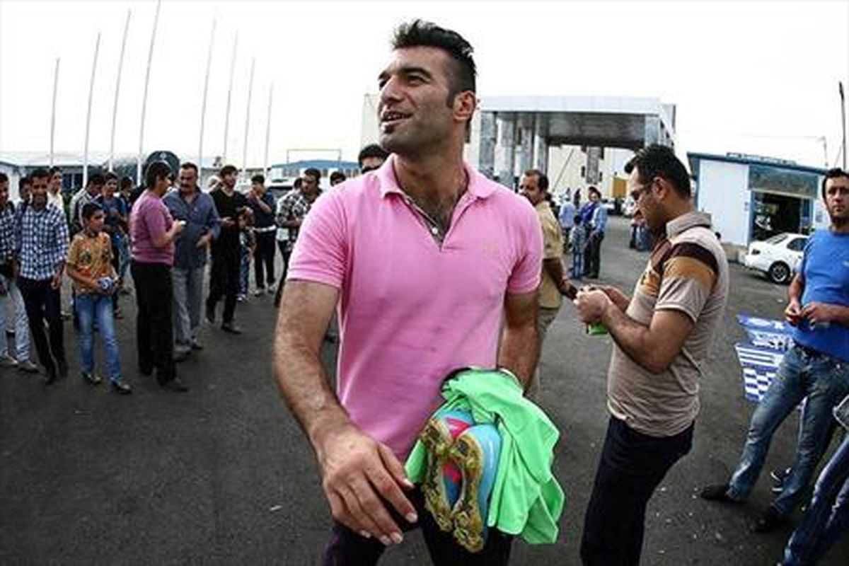 مطمئن باشید هیچ کس از استقلال جدا نمی شود