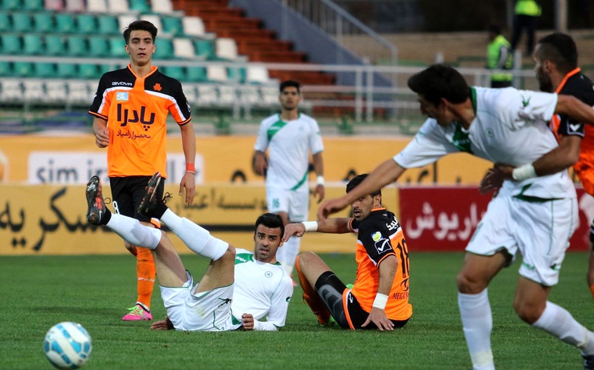 گسترش شکست مقابل ذوب آهن را با پیروزی عوض کرد/ پرسپولیس سوم ماند