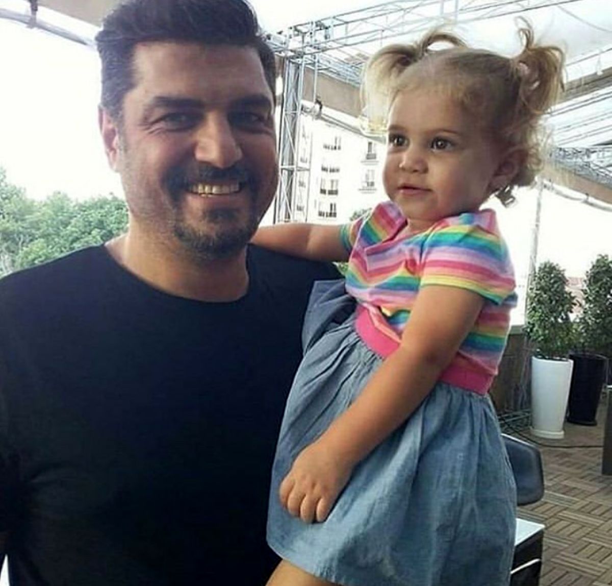 عکس جدید از دختر مو بور سام درخشانی