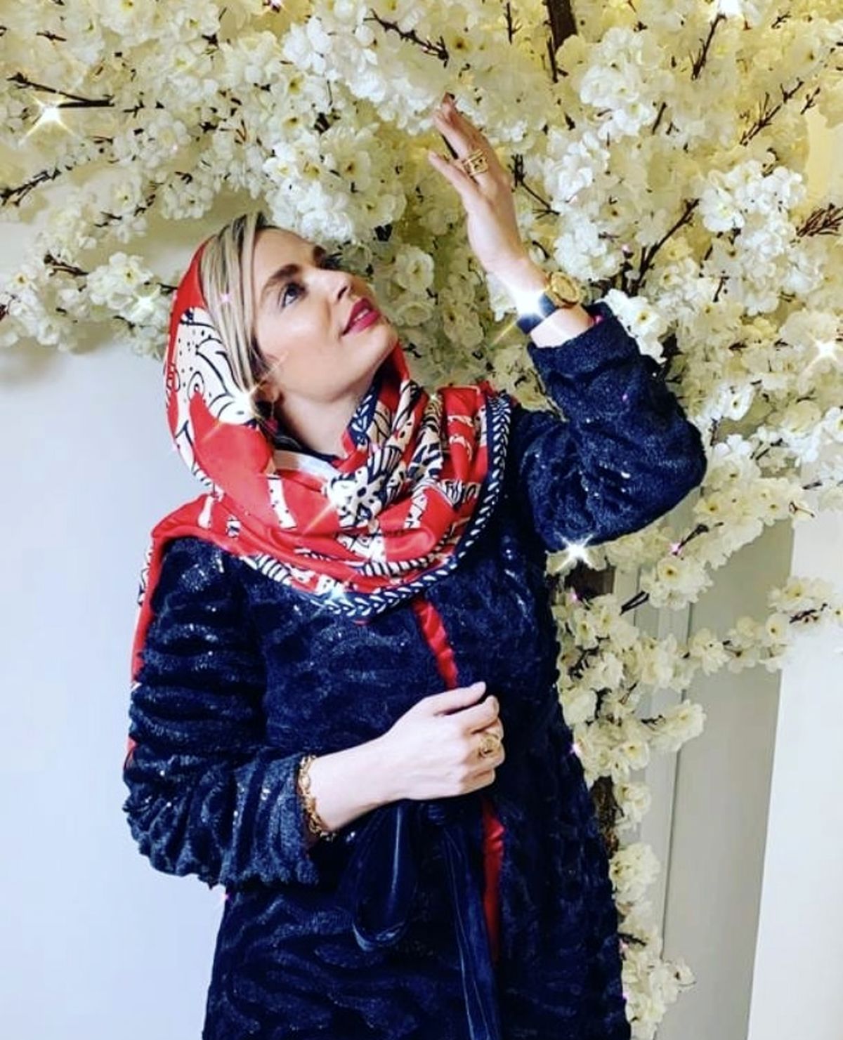 درخت پر شکوفه سپیده خداردی + عکس