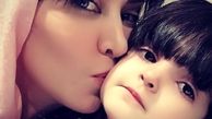 بوسه عاشقانه فقیهه سلطانی بر گونه دختر شیرینش+عکس