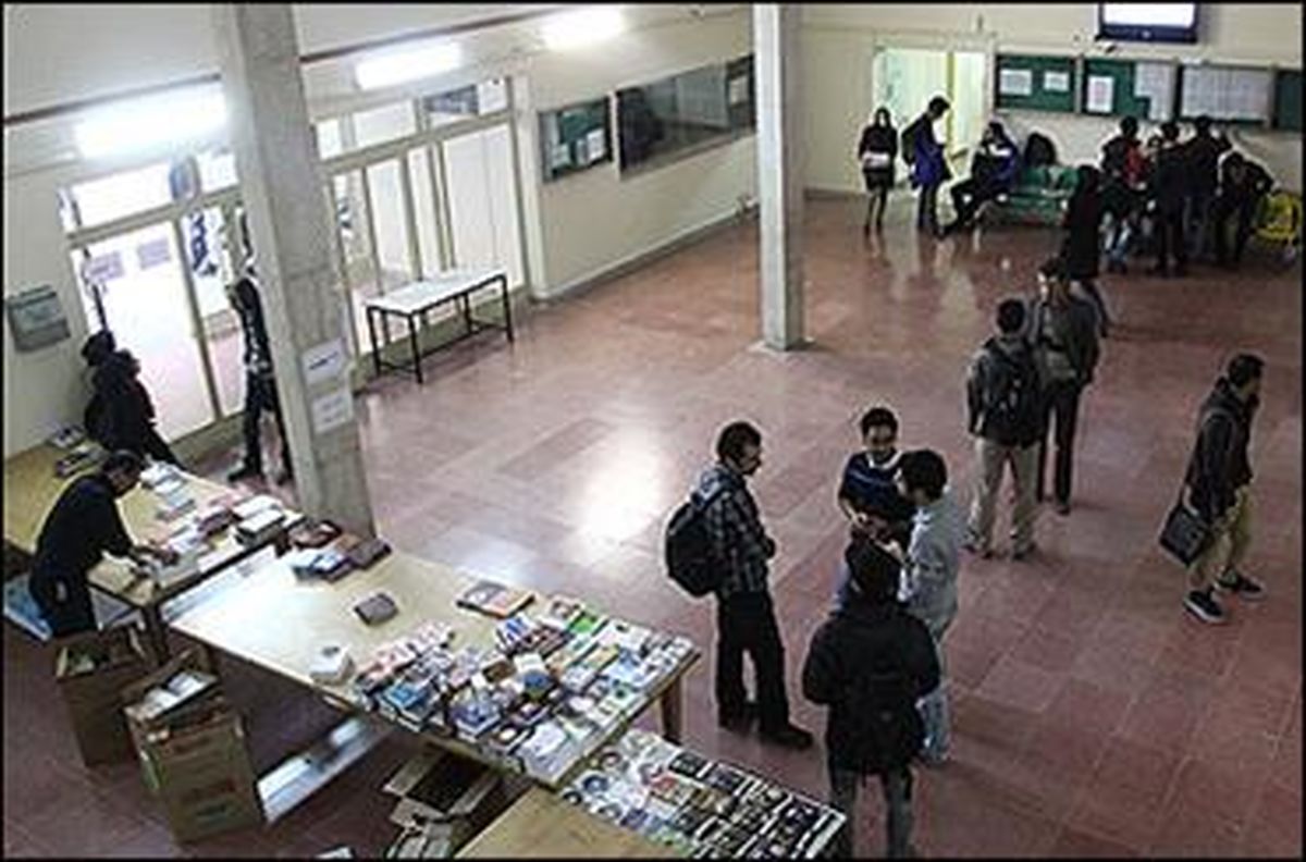 نشریات دانشجویی لغو مجوز شده، شکایت کنند