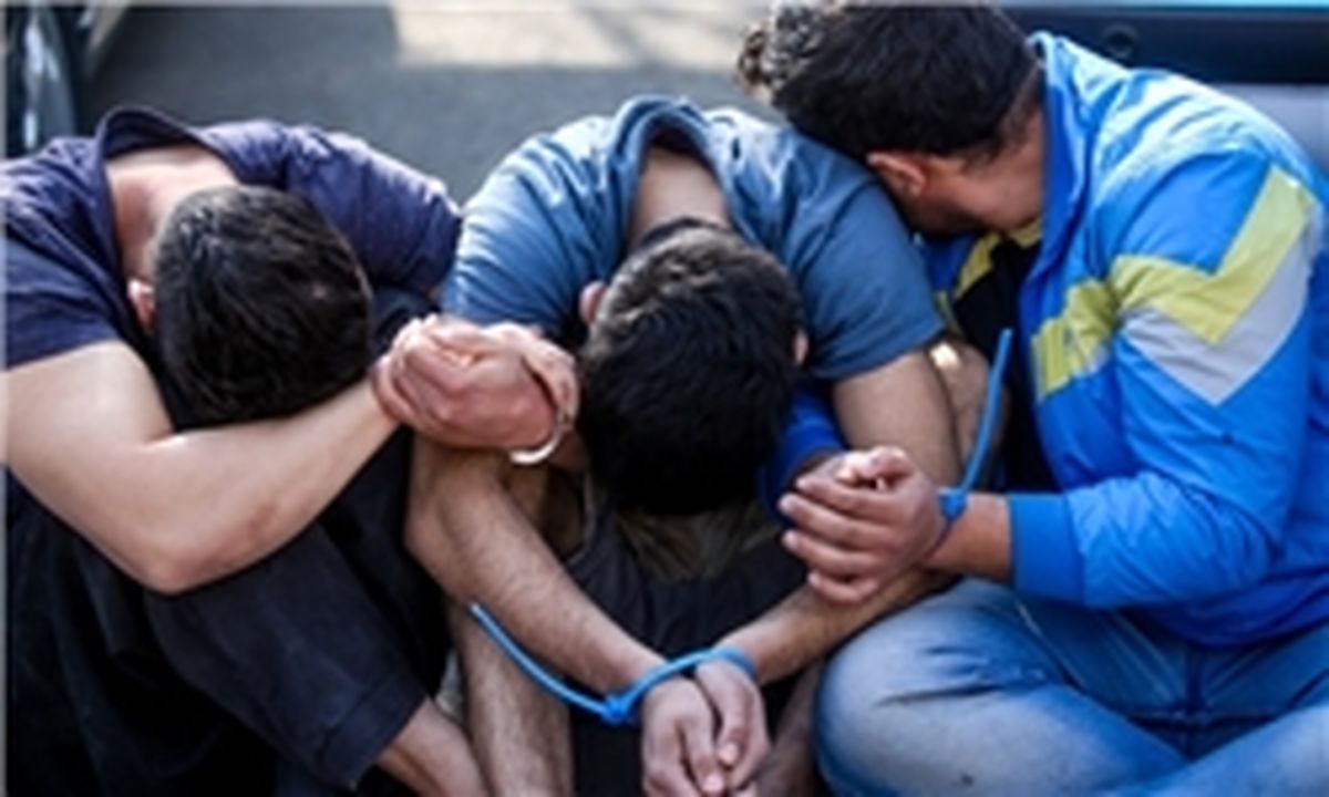 آدم رباها با لباس پلیس دست به سرقت زدند 