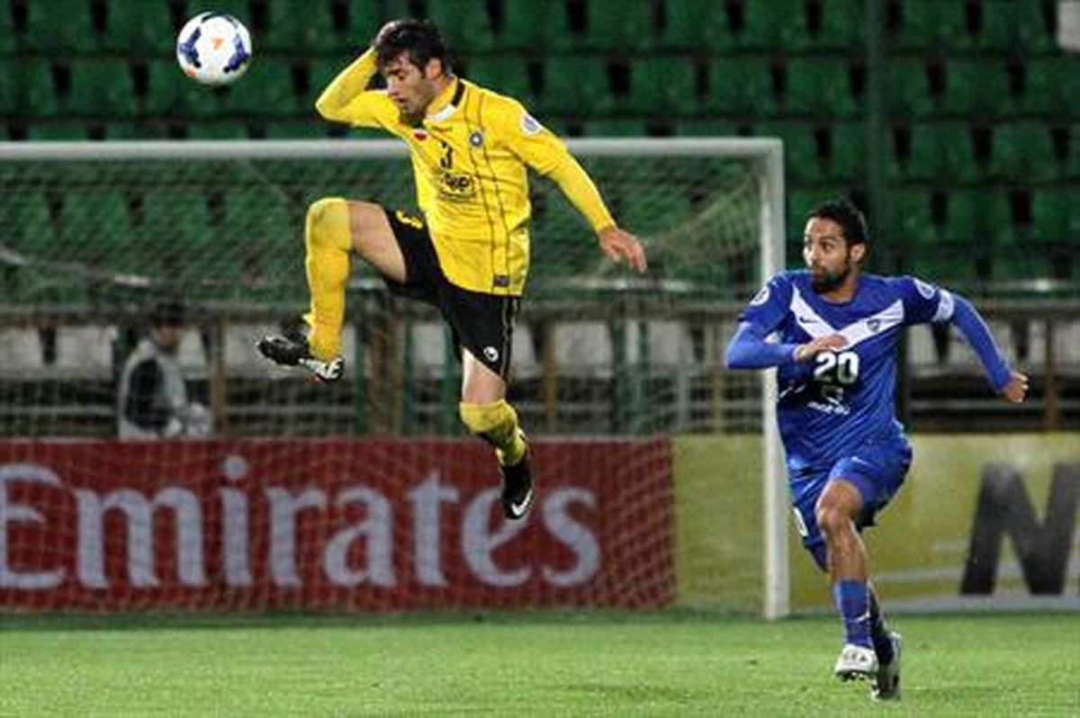 جواب پرسپولیسی ها را ندادم دهانشان را بستند!