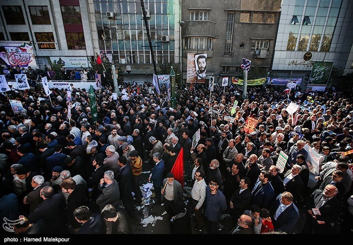 "۱۳ آبان" پاسخ رجزخوانی رئیس جمهور آمریکا را خواهیم داد