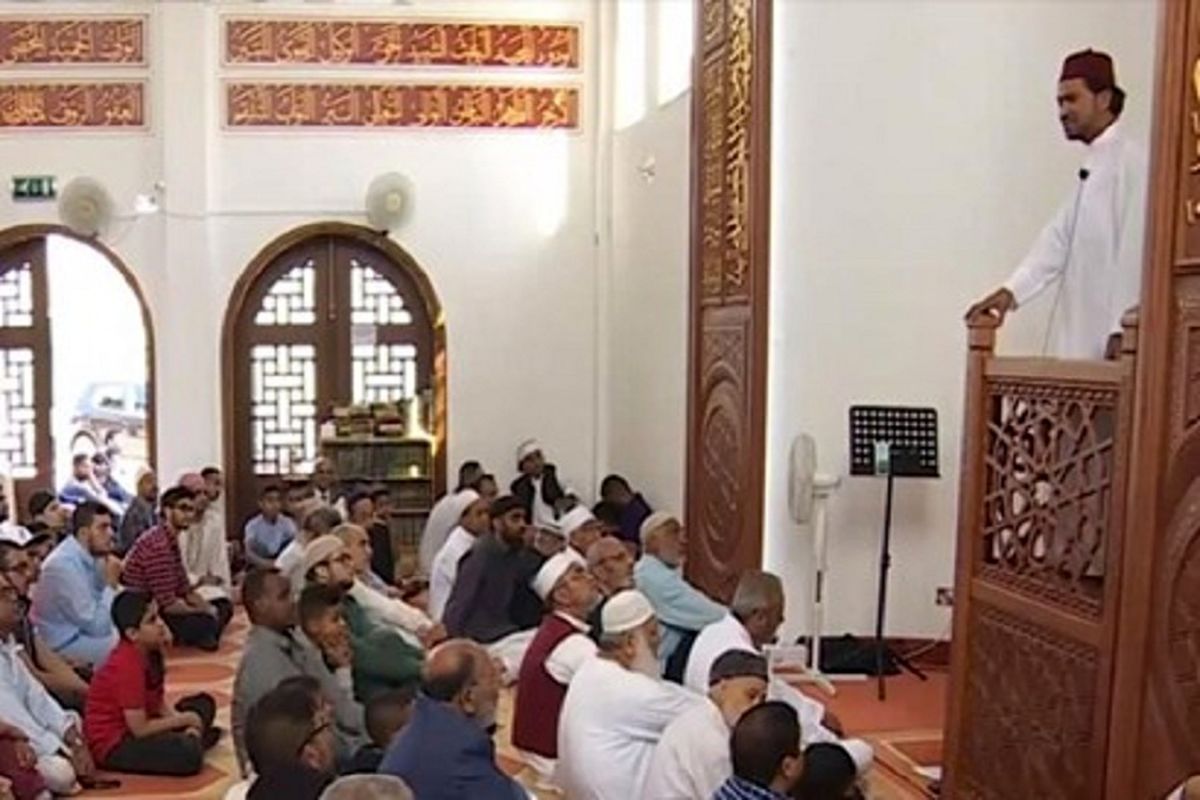 امام جماعتی در لندن به دلیل انتقاد از بن سلمان اخراج شد