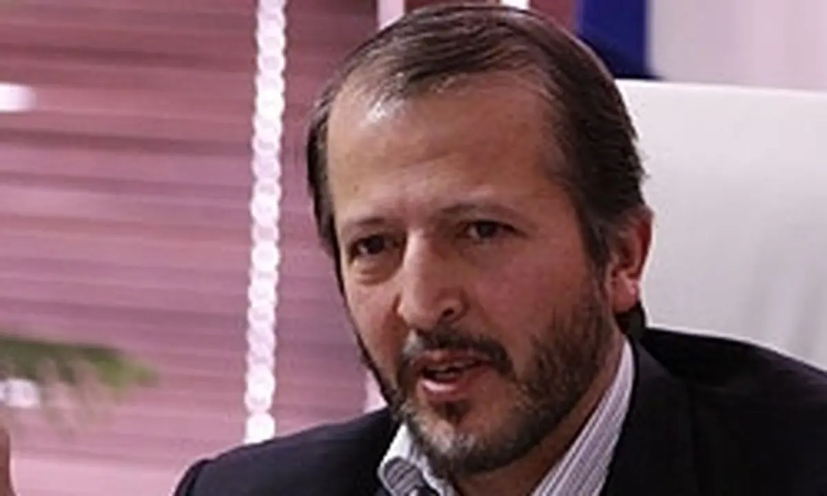 عزل فرهاد دانشجو از ریاست دانشگاه آزاد