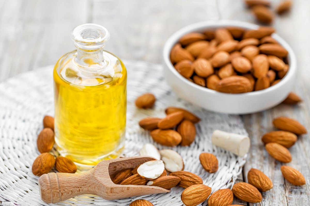 بادام تلخ برای سلامتی مفید است یا مضر ؟