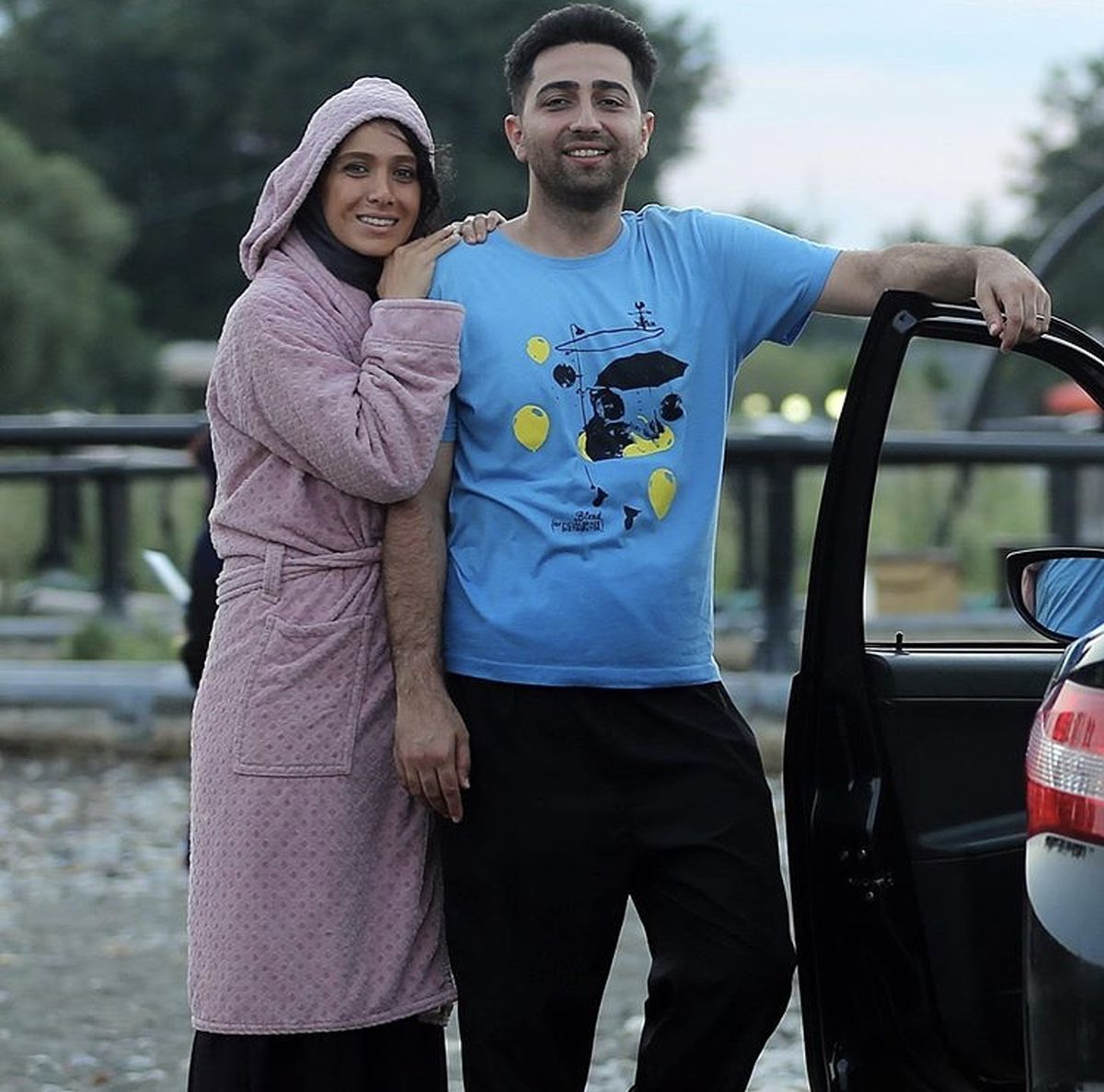 علی سخنگو و همسرش در سفر + عکس