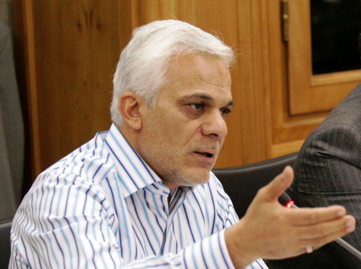 ​در مبارزه با فساد اقتصادی خودی و غیرخودی نداریم