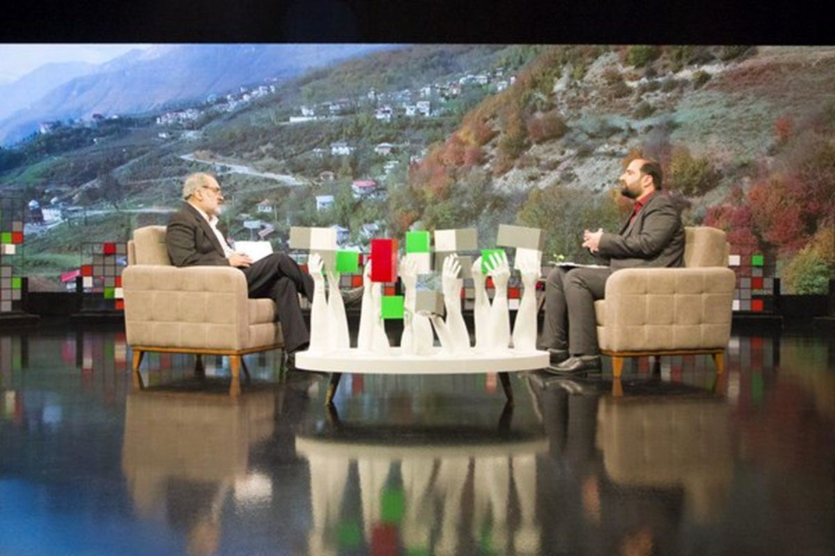 کشور به قهرمان نیاز ندارد!