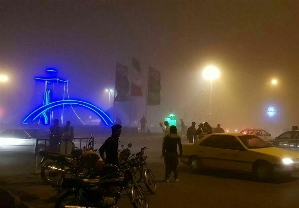 طوفان در ایلام جان یک نفر گرفت/رئیس ستاد اربعین: زائران فعلا به سمت مهران نروند 